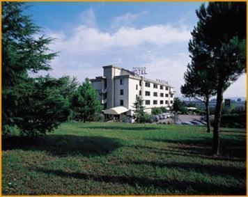 Park Hotel Galileo Реджело Екстериор снимка