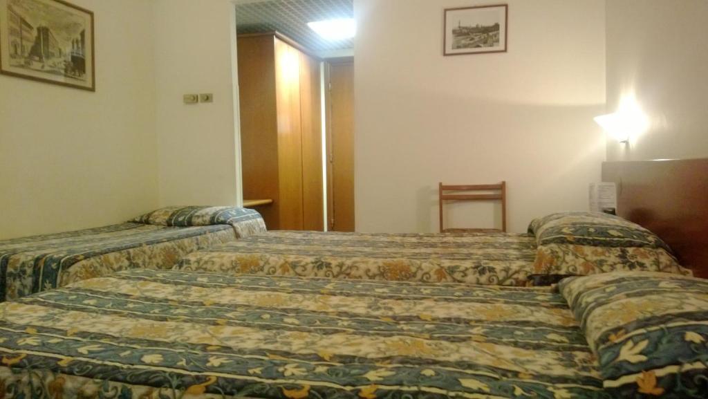 Park Hotel Galileo Реджело Екстериор снимка